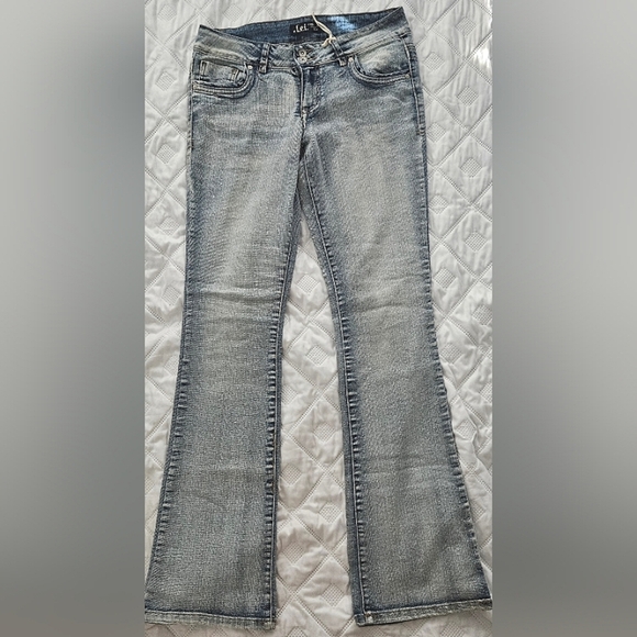 ๐ NWOT Lei Juniors Rare Vintage Light Wash Blue Gray Boot Cut Jeans Size 7๐ - Picture 4 of 10